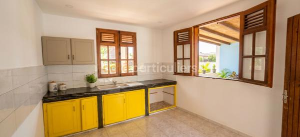 Vente
                Maison112 m² - 4 Pièces -
                    LES ABYMES (97139)