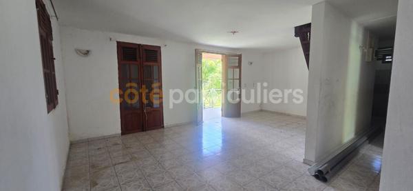 Vente
                Maison112 m² - 4 Pièces -
                    LES ABYMES (97139)