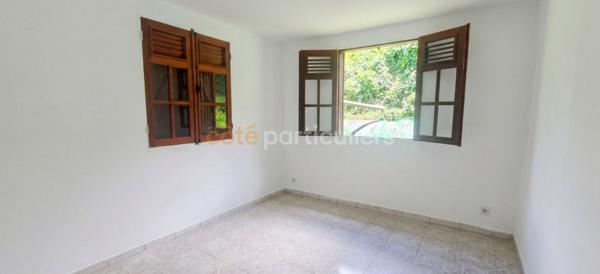 Vente
                Maison112 m² - 4 Pièces -
                    LES ABYMES (97139)