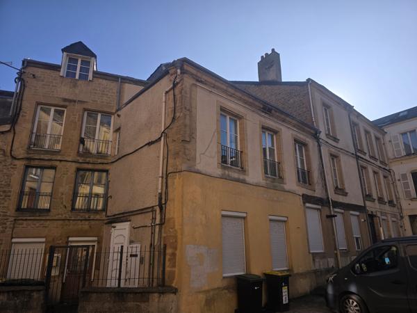 Immeuble centre ville avec terrain