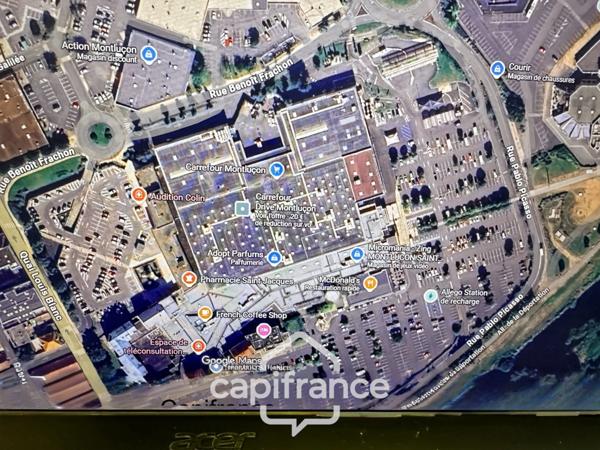 A louer MONTLUCON (03) Local commercial de 835 m2 situé dans une zone commerciale à proximité de grandes enseignes