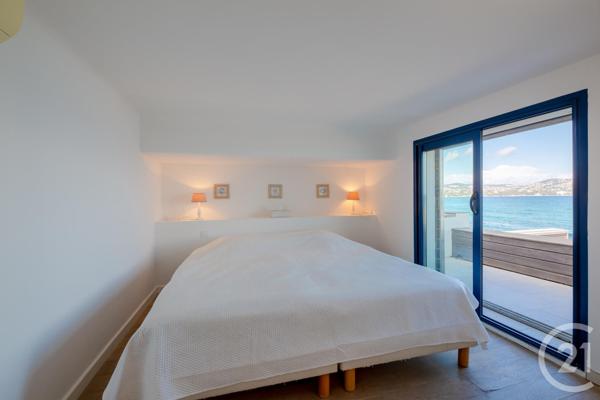 Maison à vendre  5 pièces - 134,70 m2 STE MAXIME - 83