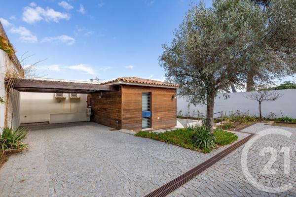 Maison à vendre  5 pièces - 134,70 m2 STE MAXIME - 83