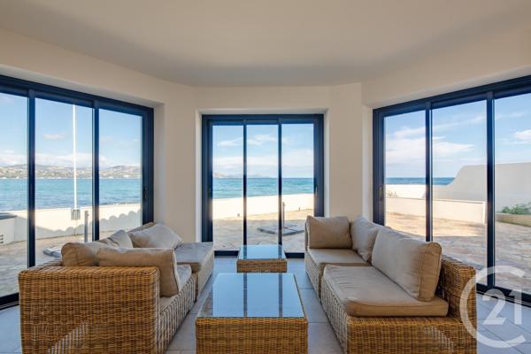 Maison à vendre  5 pièces - 134,70 m2 STE MAXIME - 83