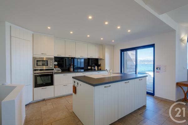 Maison à vendre  5 pièces - 134,70 m2 STE MAXIME - 83