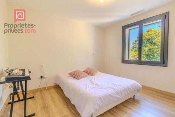 Maison Vedène 7 pièce(s) 170 m2 terrain 650m2 AVEC PISCINE