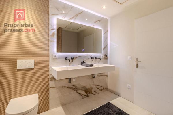 Maison Vedène 7 pièce(s) 170 m2 terrain 650m2 AVEC PISCINE