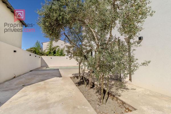 Maison Vedène 7 pièce(s) 170 m2 terrain 650m2 AVEC PISCINE