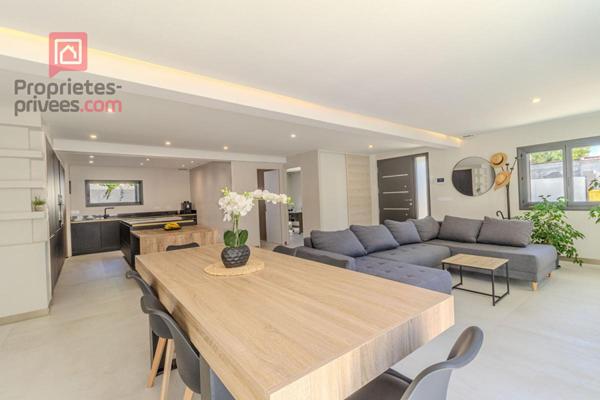 Maison Vedène 7 pièce(s) 170 m2 terrain 650m2 AVEC PISCINE