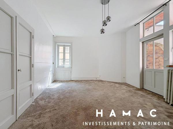 Maison de 260m2 - 1000m2 de terrain - Stationnement