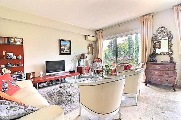 Appartement Toulon 5 pièce(s) 112 m2 quartier Petit Bois