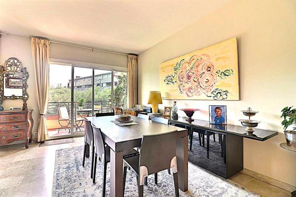 Appartement Toulon 5 pièce(s) 112 m2 quartier Petit Bois