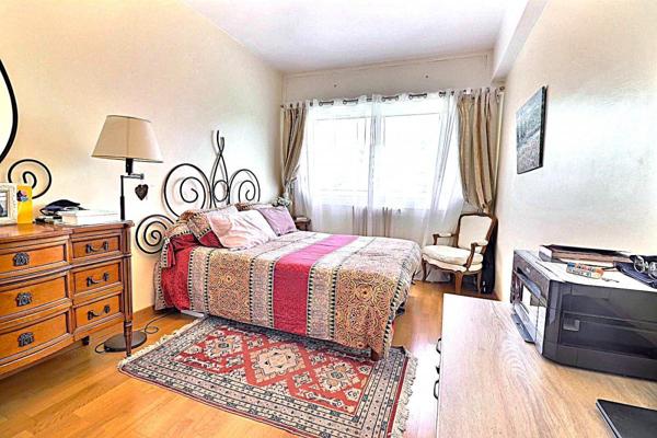 Appartement Toulon 5 pièce(s) 112 m2 quartier Petit Bois