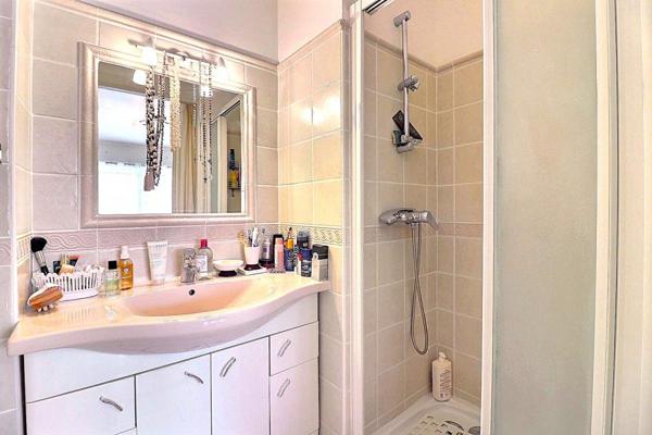 Appartement Toulon 5 pièce(s) 112 m2 quartier Petit Bois