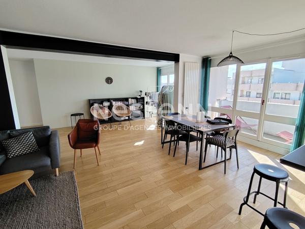 A VENDRE MONTIGNY LE BX LES PRES BEAU 8 PIECES DE 153m² EN DERNIER ETAGE AVEC ASCENSEUR