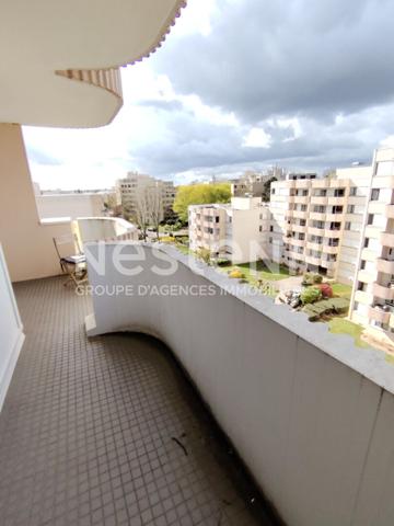 A VENDRE MONTIGNY LE BX LES PRES BEAU 8 PIECES DE 153m² EN DERNIER ETAGE AVEC ASCENSEUR