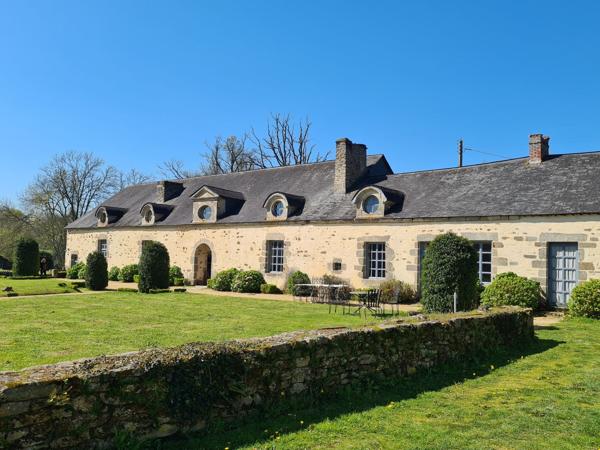 Lieu insolite chargé d'histoire... ruines et vestiges historiques !