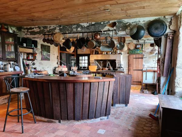 Lieu insolite chargé d'histoire... ruines et vestiges historiques !