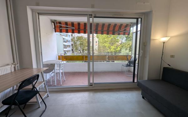 Appartement à vendre    1 pièce • 16,70 m2 Marseille 5