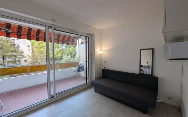 Appartement à vendre    1 pièce • 16,70 m2 Marseille 5