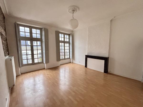 Location appartement 2 pièce(s) 58 m²