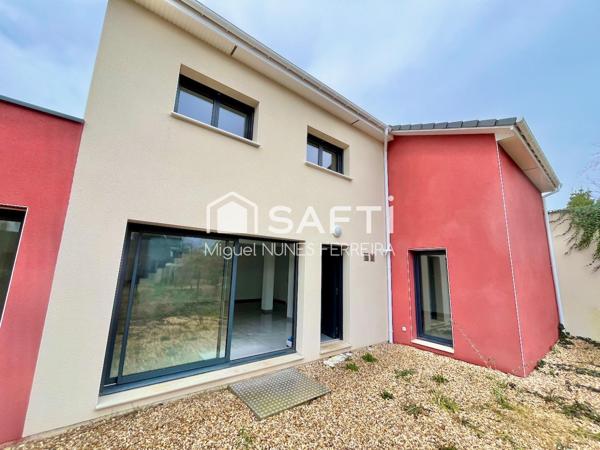 Maison 4 chambres avec jardin et places de parking