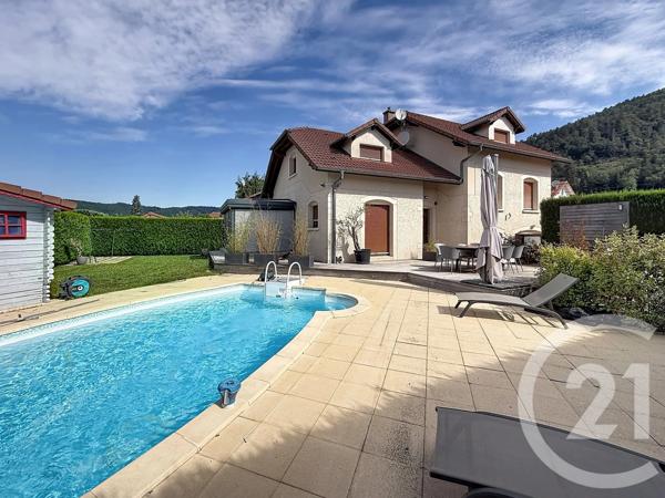 Maison à vendre  9 pièces - 220,51 m 2   ST ETIENNE LES REMIREMONT  - 88