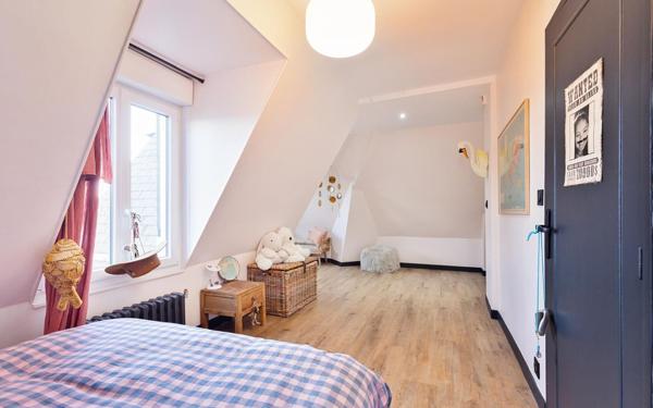 Maison à vendre    6 pièces •  Le Raincy