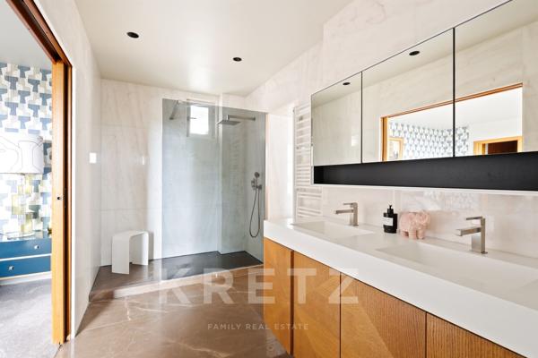 Paris 16ᵉ – Penthouse d’exception avec terrasses panoramiques