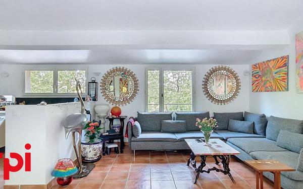 Maison à vendre    4 pièces •  La Cadière-d'Azur