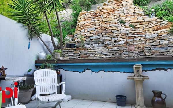 Maison à vendre    4 pièces •  La Cadière-d'Azur