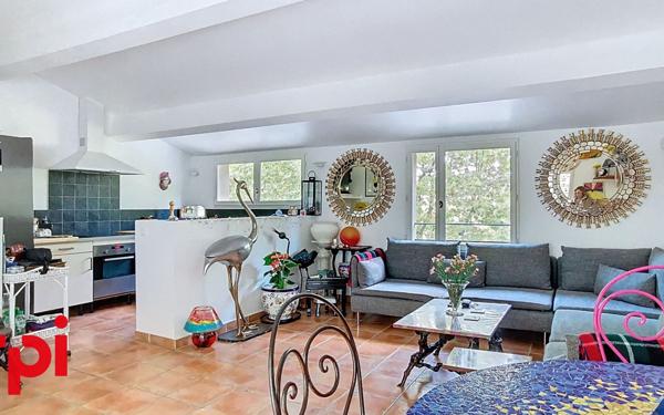 Maison à vendre    4 pièces •  La Cadière-d'Azur