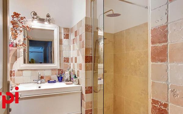 Maison à vendre    4 pièces •  La Cadière-d'Azur