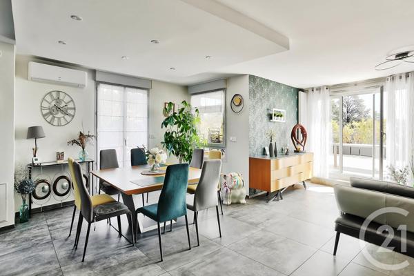 Appartement Duplex à vendre  5 pièces - 96 m2 NEUVILLE SUR SAONE - 69