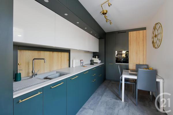 Appartement Duplex à vendre  5 pièces - 96 m2 NEUVILLE SUR SAONE - 69