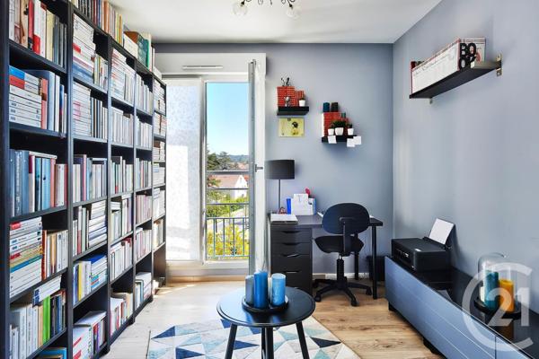 Appartement Duplex à vendre  5 pièces - 96 m2 NEUVILLE SUR SAONE - 69