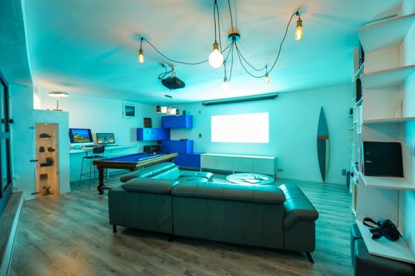 Appartement à vendre 5 pièces SAINT AYGULF (83)