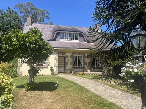 Vente                                                      Maison
                        
                     6 pièces                      132 m2                     à Plœuc-l'Hermitage