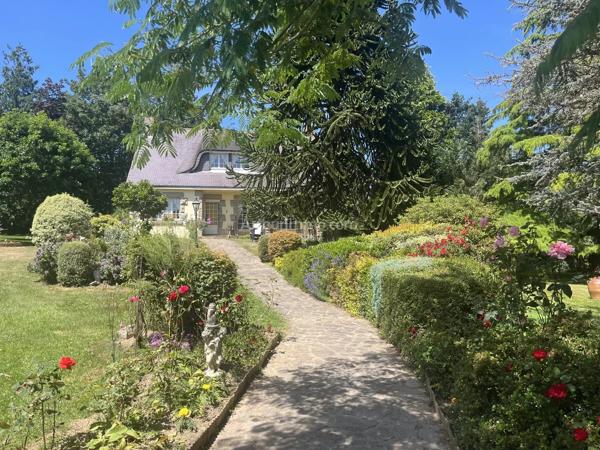 Vente                                                      Maison
                        
                     6 pièces                      132 m2                     à Plœuc-l'Hermitage