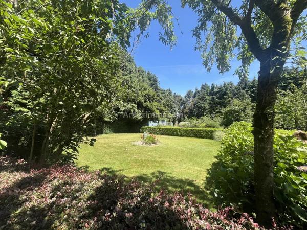 Vente                                                      Maison
                        
                     6 pièces                      132 m2                     à Plœuc-l'Hermitage