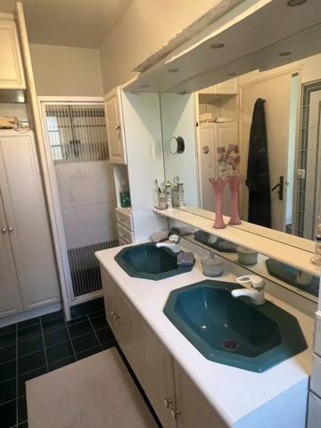 Vente                                                      Maison
                        
                     6 pièces                      132 m2                     à Plœuc-l'Hermitage