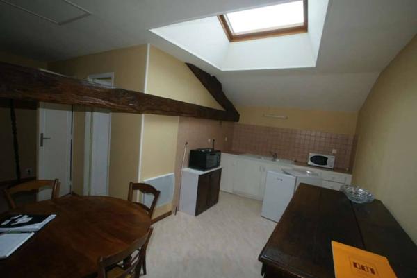 Appartement meublé, à louer CIVRAY
