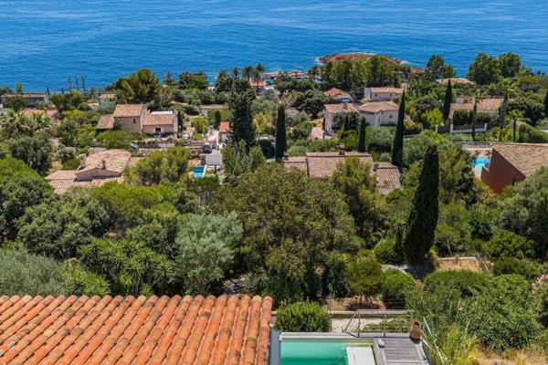 Vente Maison contemporaine Anthéor 4 Pièces 218 m²