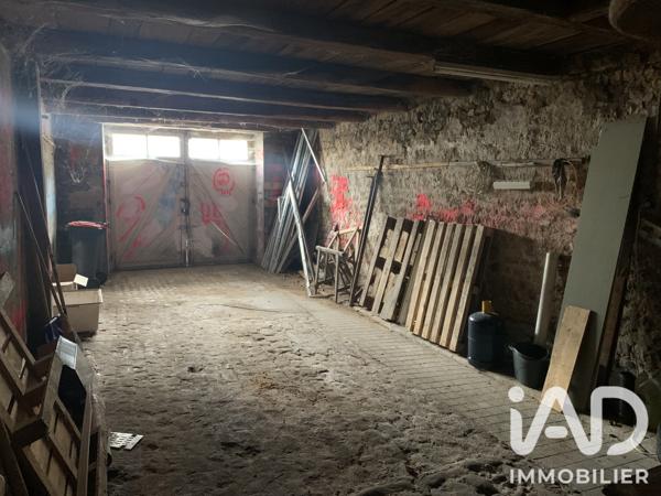 Maison à vendre 8 pièces 228 m² Haute-Amance
