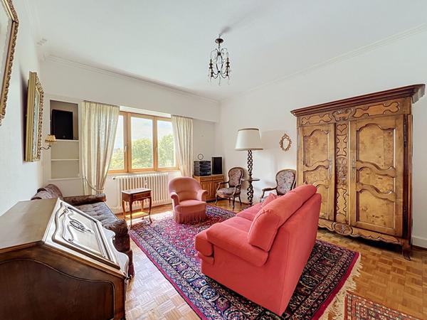 Appartement de caractère 105 m² - Double réception - Balcon - Boulevard d'Anvers
