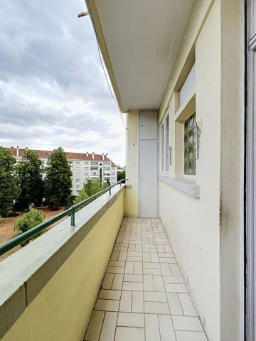 Appartement de caractère 105 m² - Double réception - Balcon - Boulevard d'Anvers