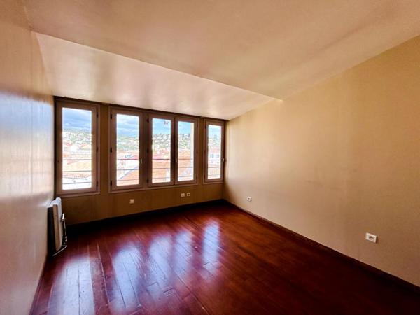 Appartement T4 spacieux - Centre-ville Hyères