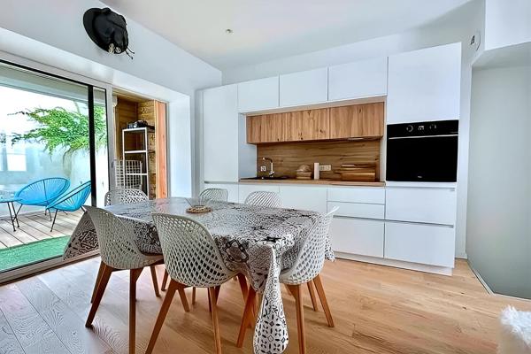 Maison de caractère (5 pièces), entièrement rénovée, quartier prisé du passage