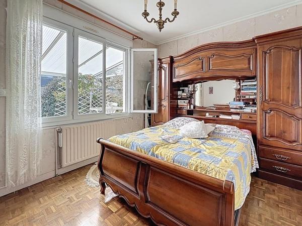 A VENDRE - SAINT RENAN - MAISON NON MITOYENNE - 135 M2 - BIEN EXPOSÉ