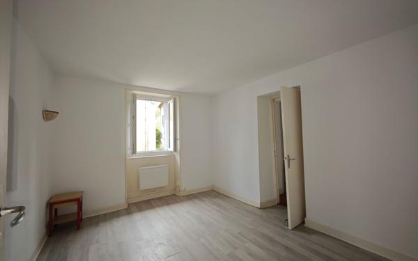 Maison à louer    3 pièces • 53,88 m2 Aiguefonde